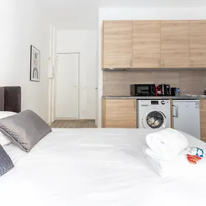 Hsh Ballu - Saint-lazare Cosy Studio Apartment